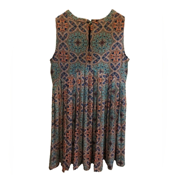 Flowy Sleeveless Dress 2X - Picture 2 of 8